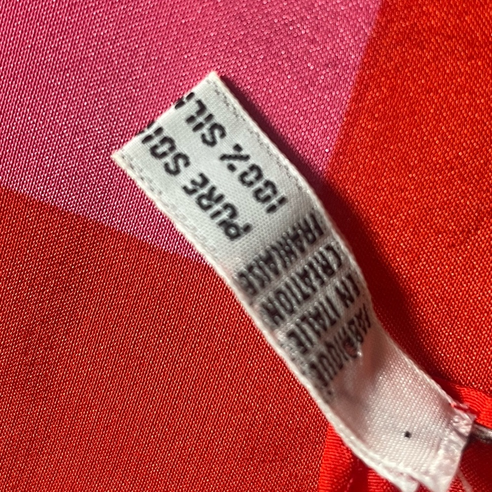 Pierre Cardin Vintage Silk Signed Scarf 30x30 Pink Red Orange Scarf Top - Picture 11 of 12